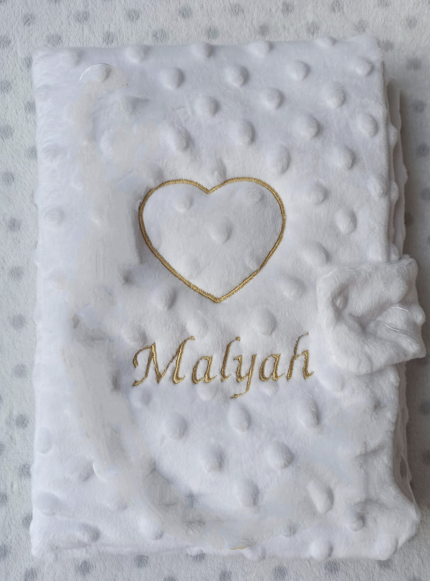 Protège Carnet de Santé Prénom Personnalisé – Broderie Plusieurs Coloris