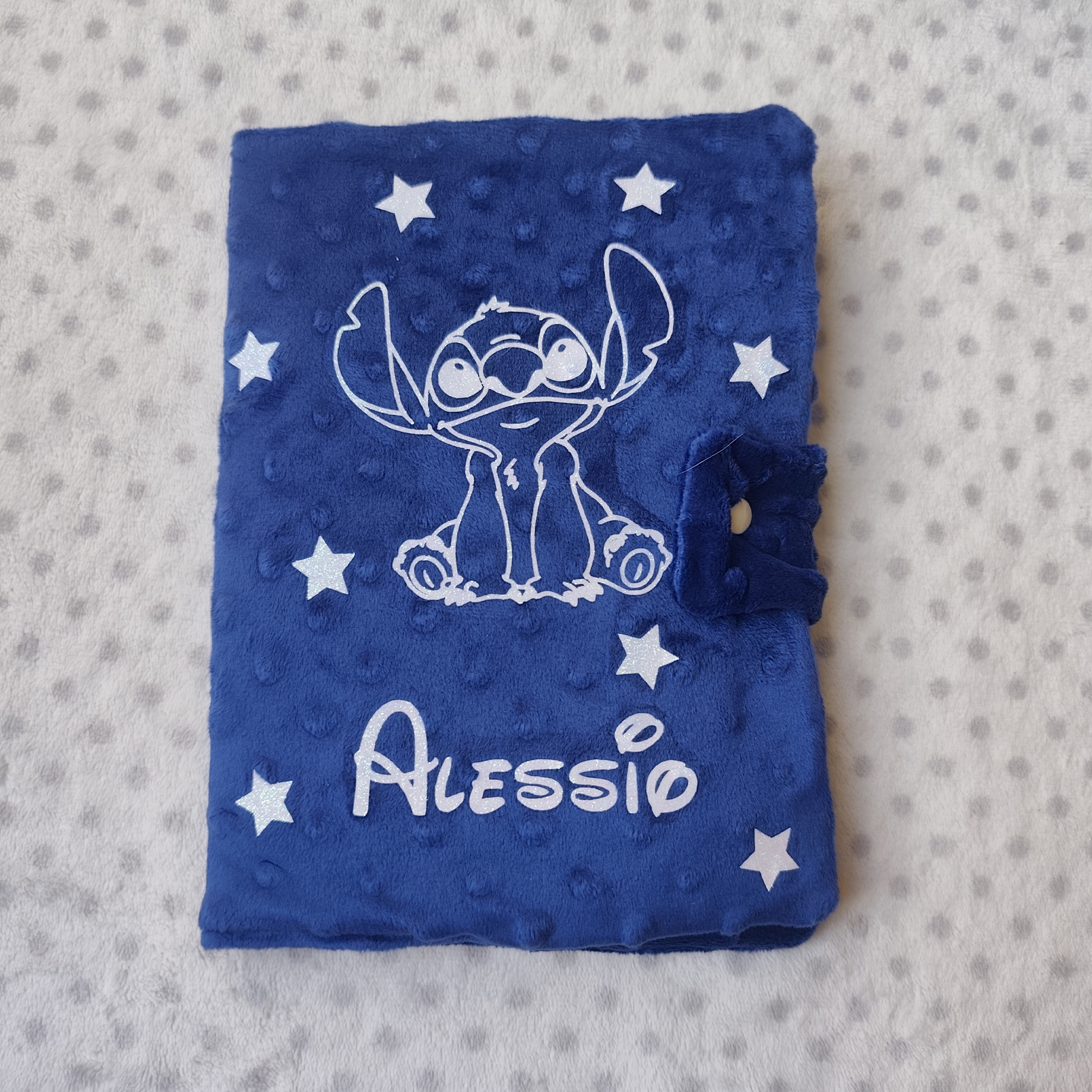 Protège Carnet de Santé Stitch Personnalisé - Floquage, Plusieurs coloris